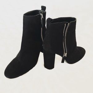Massimo Dutti Black Suede Booties